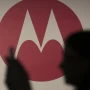 Moto X (2017) и еще один мистический смартфон мелькнули в официальном видео