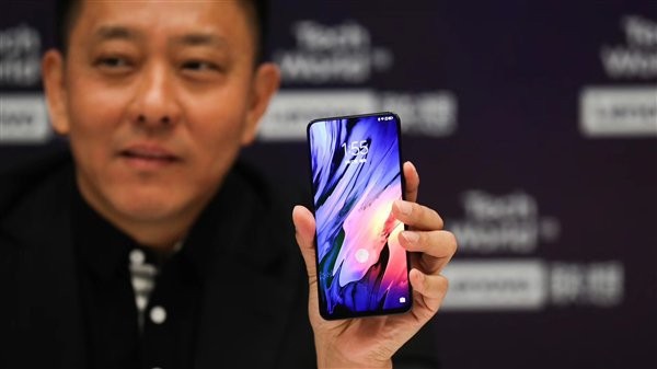 Lenovo показали впечатляющий слайдер Lenovo Z5 Pro, официальная презентация в октябре
