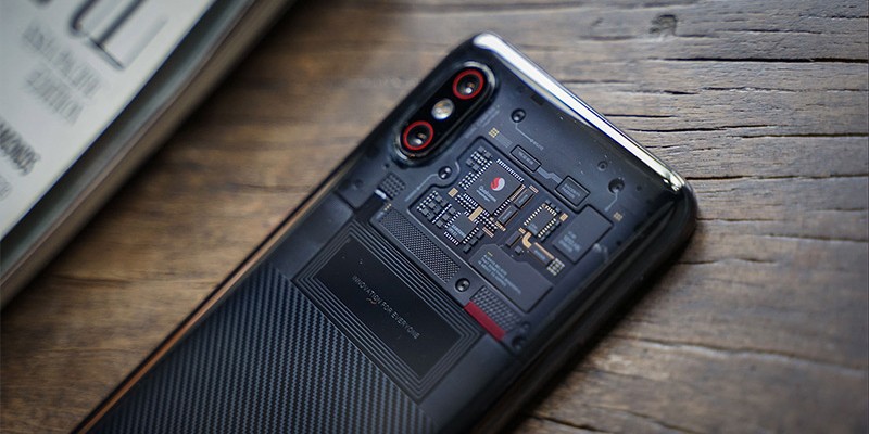 Мартовский топ самых мощных смартфонов AnTuTu в Китае: в лидерах Xiaomi и Vivo