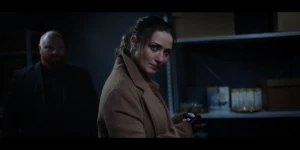 На мобильных вышел зрелищный интерактивный триллер She Sees Red