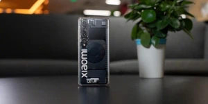 Xiaomi показала версию Mi 10 с прозрачной крышкой
