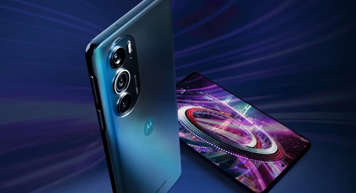 Начались продажи Motorola Edge 30 Pro в России