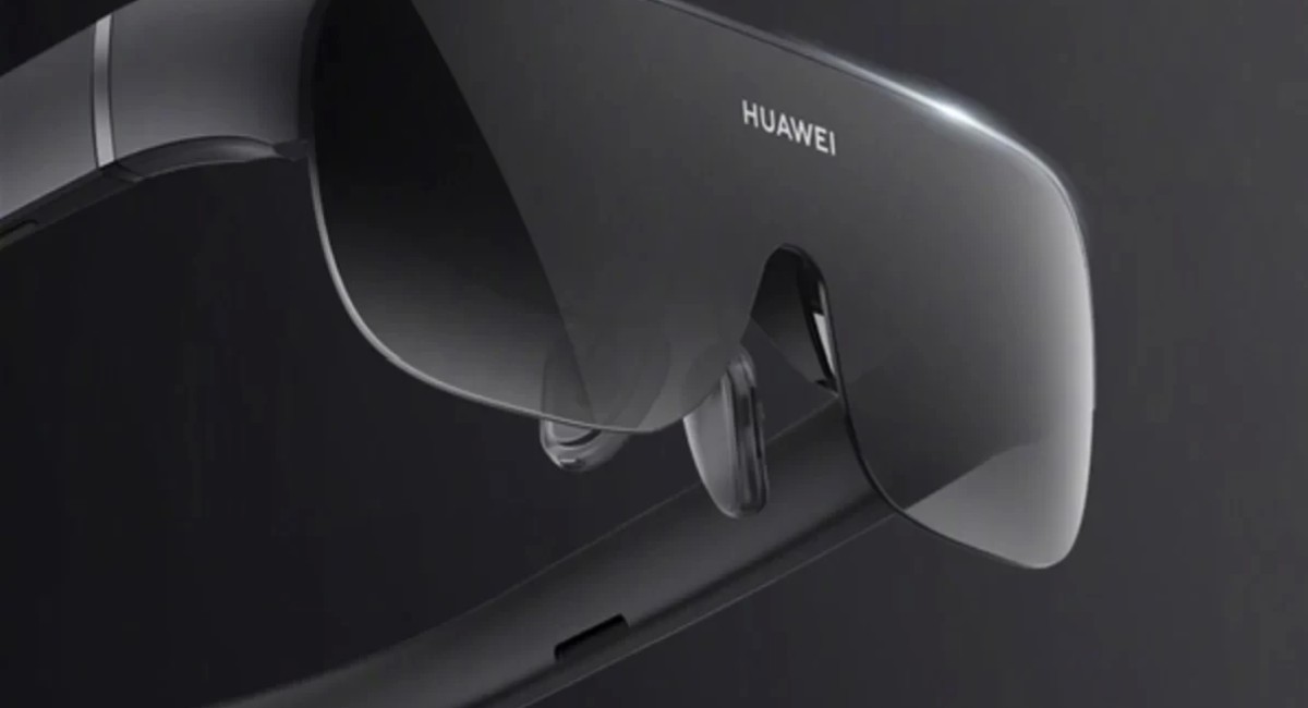 VR-очки Huawei Smart Vision надо подключать по проводу к смартфону