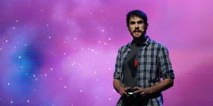 Шон Мюррей посмеялся над телепортом в Once Human, модельку которого украли из No Man's Sky